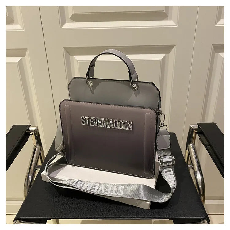 Modische kleine quadratische Handtasche für Damen, Schultertasche mit Buchstabenprint, Farbverlauf Crossbody-Tasche, Retro-Europäischer Stil, PU...
