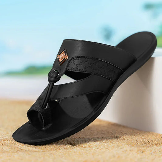 Modische Herrenslipper in großen Größen, Tanga-Stil, Sommer 2026, Splice-Design, glattes Haar, grenzüberschreitende Slipper, modische Clogs