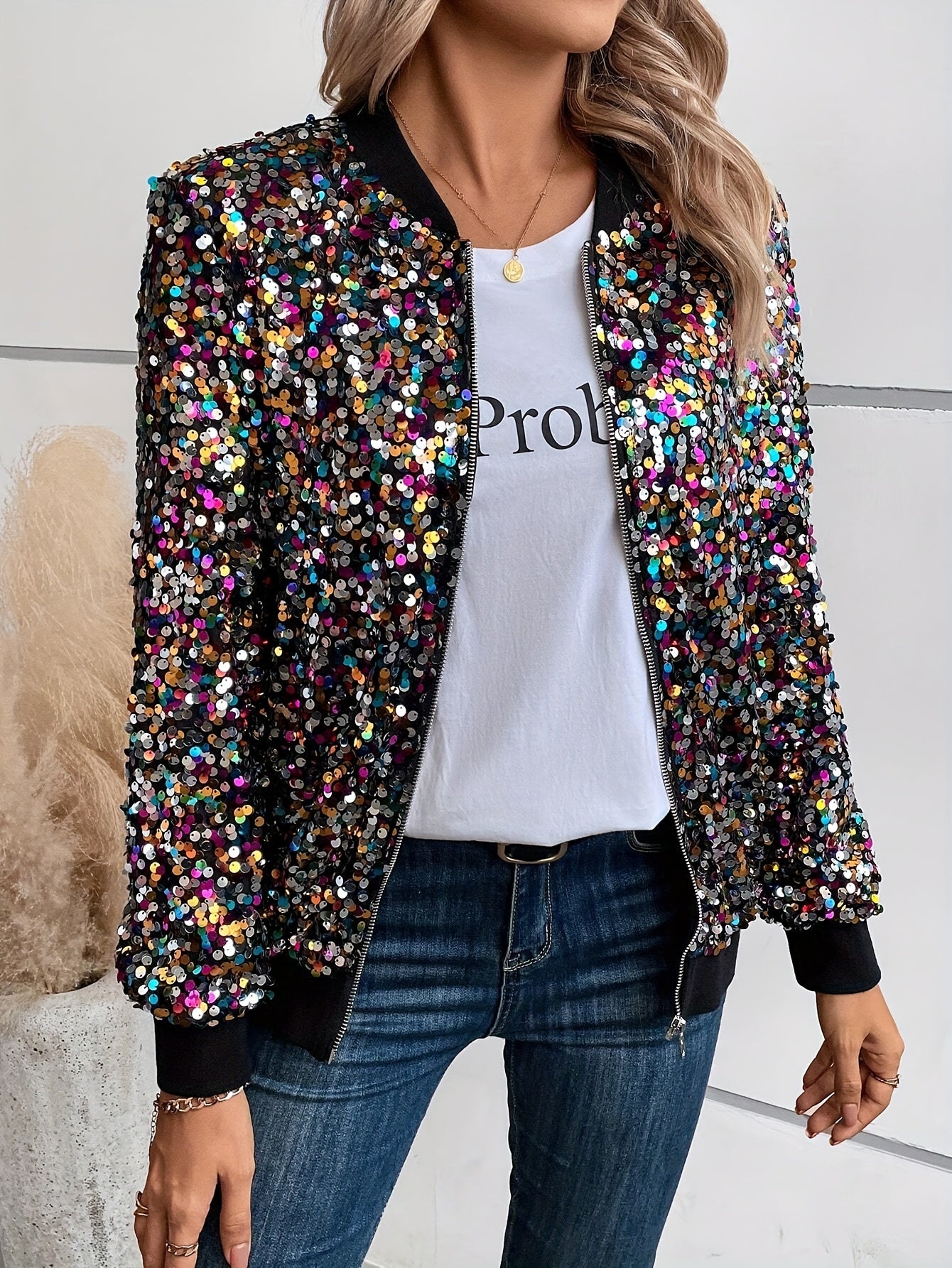 Elegante, mit Pailletten verzierte Damenjacke – schicker Bomber-Stil mit Reißverschluss, Baseballkragen, langen Ärmeln und buntem Punktmuster , aus nicht dehnbarem Polyestergewebe
