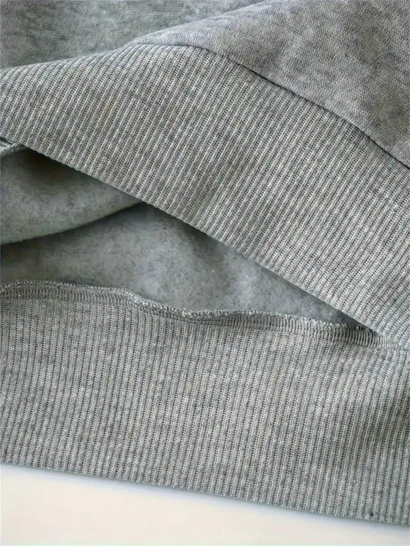 Große Größen, weiches, lässiges Langarmshirt mit Tasche, bequemes Damen-Casual-Outfit in großen Größen