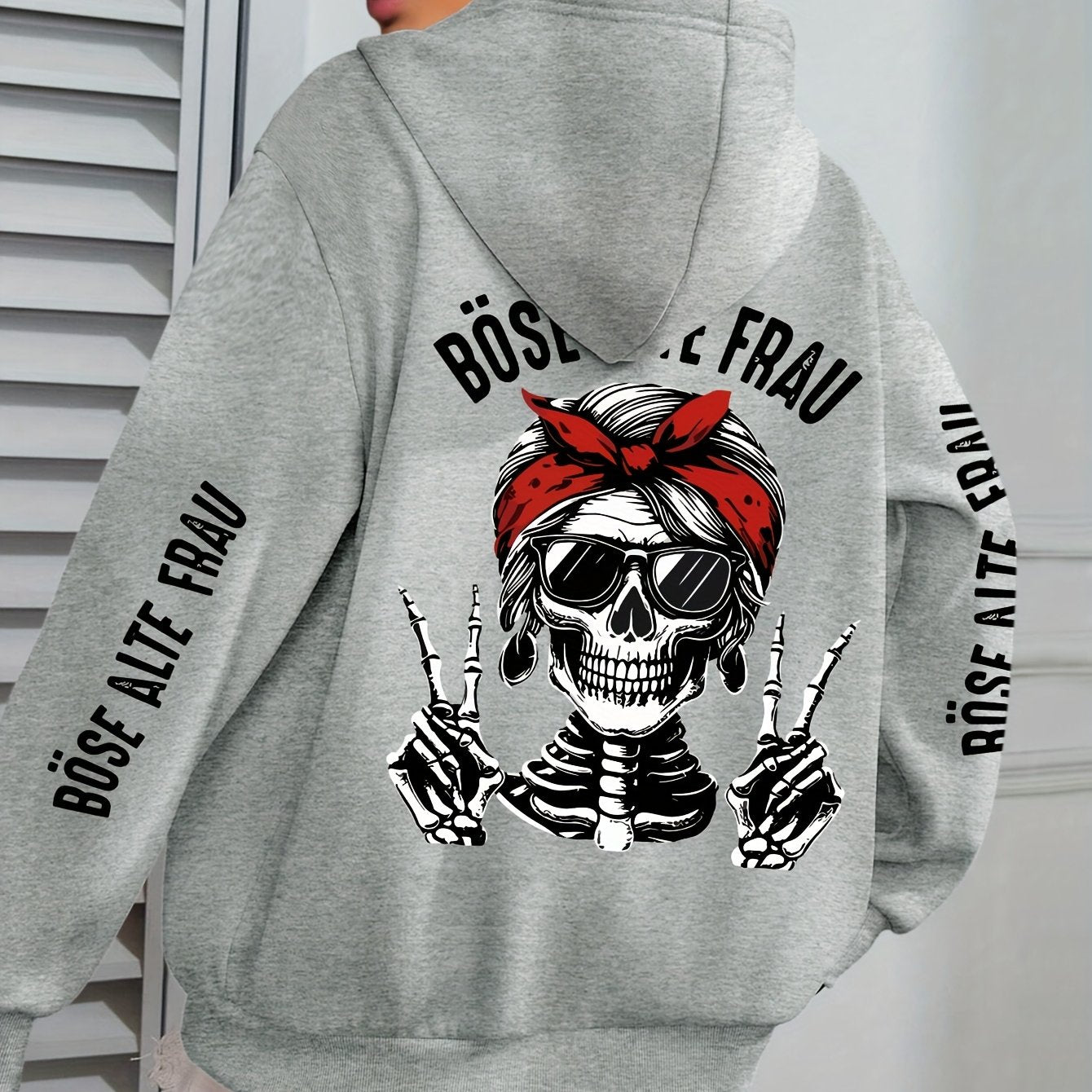 Große Größen  - Hoodie mit Totenkopf-Muster - Böse Alte Frau Druck