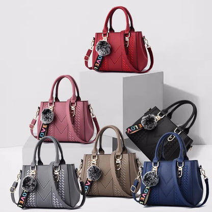 stylische Damen Handtaschen aus PU (Kunstleder) mit Kunstfellapplikationen