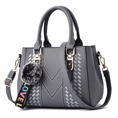 stylische Damen Handtaschen aus PU (Kunstleder) mit Kunstfellapplikationen