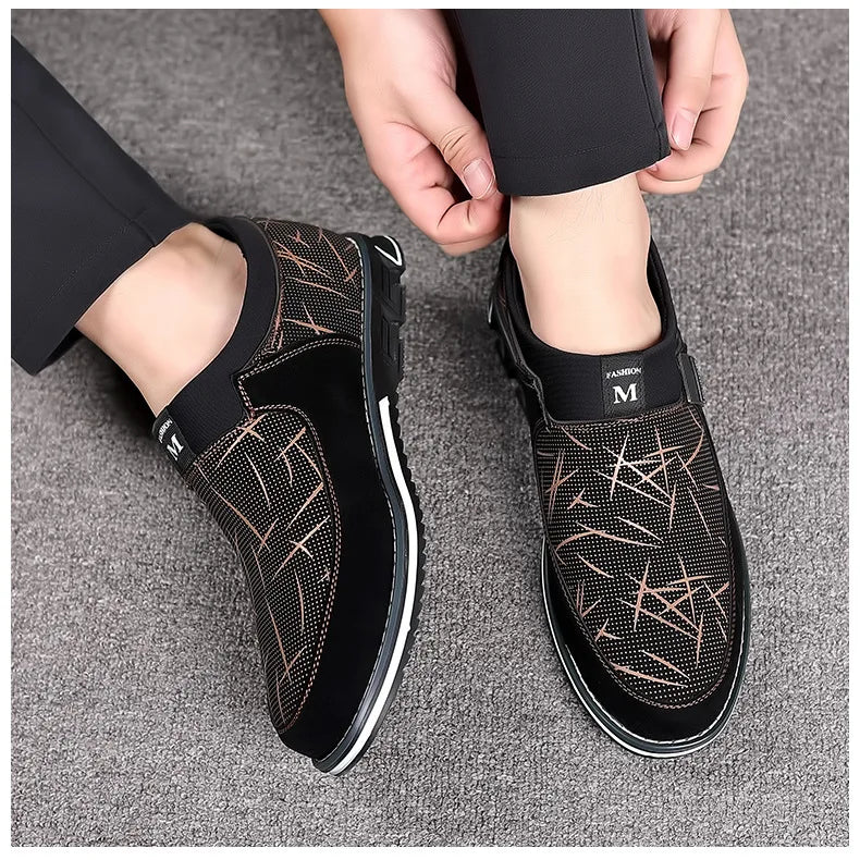 Business-Lederschuhe für Herren 2025 Neue Komfort-Trend Flache Arbeitsschuhe Freizeit-Mokassins Sneaker zum Hineinschlüpfen Große Herren-Loafer