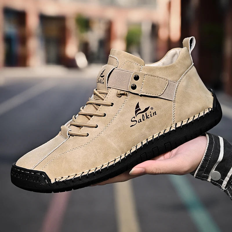 Neue 2025 handgefertigte Leder-Casual-Herrenschuhe Design Sneakers Männer atmungsaktive Lederschuhe Herren Stiefeletten für draußen