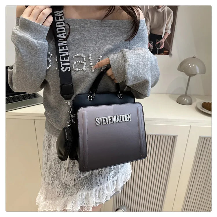 Modische kleine quadratische Handtasche für Damen, Schultertasche mit Buchstabenprint, Farbverlauf Crossbody-Tasche, Retro-Europäischer Stil, PU...