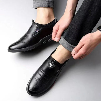 Herren Kunst-Lederschuhe Business-Casual-Schuhe Weiche Sohlen Rutschfeste Loafer Mokassins Herren Slip-On Atmungsaktive Sneaker