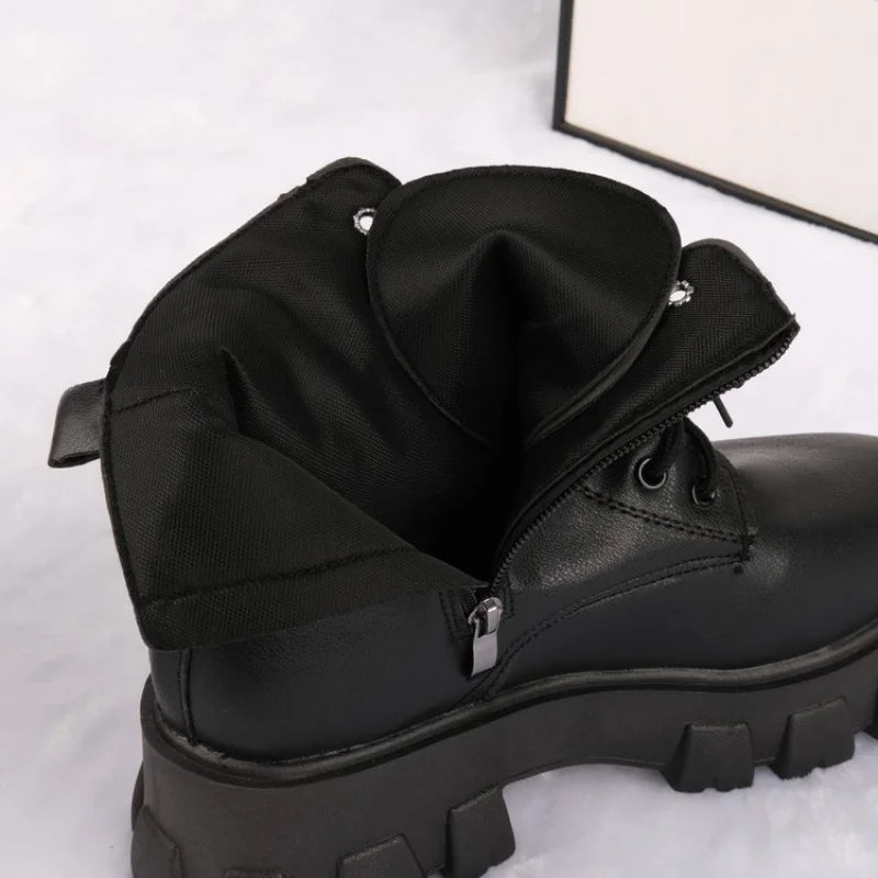 Stiefeletten 2025 Neuer koreanischer Stil mit Fleece gefüttert, Herbst-Winter High-Top Baumwollschuhe, Damenstiefel mit hohem Absatz, mittelhohe Stiefel