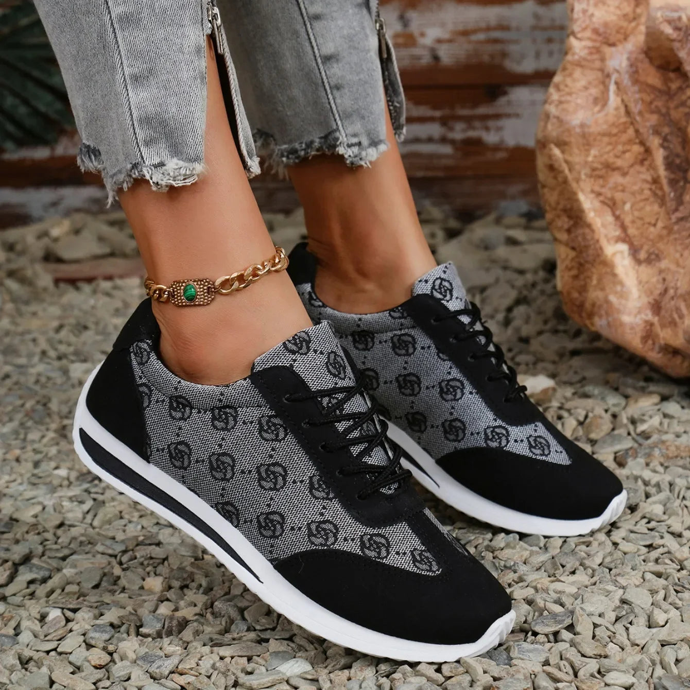 Frühling und Sommer Damen Designer Cross-Riemen Sneakers Flach