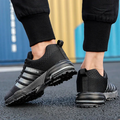 Neue Herren- und Damen-Sportschuhe mit fliegendem Mesh-Obermaterial für Frühling und Sommer, atmungsaktiv, bis EU Grösse 45.5