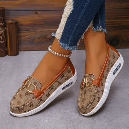Neue Herbstkollektion Damen Trend Retro Designer Flache Schuhe Damen Modische Runde Zehen Metall Dekoration