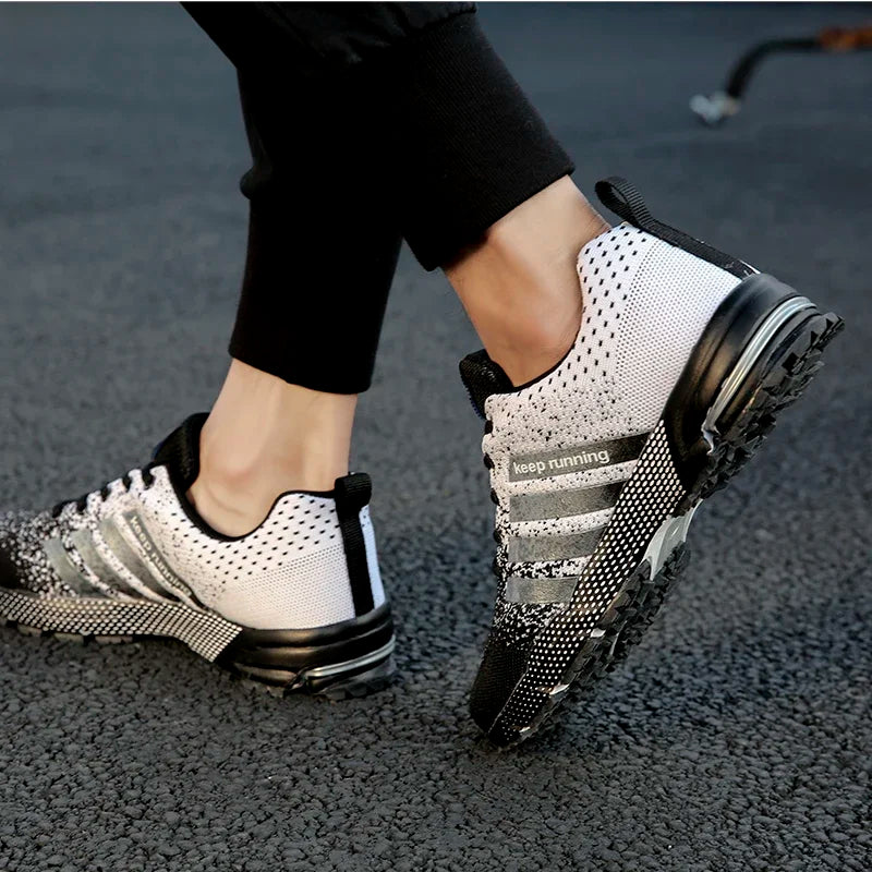 Neue Herren- und Damen-Sportschuhe mit fliegendem Mesh-Obermaterial für Frühling und Sommer, atmungsaktiv, bis EU Grösse 45.5