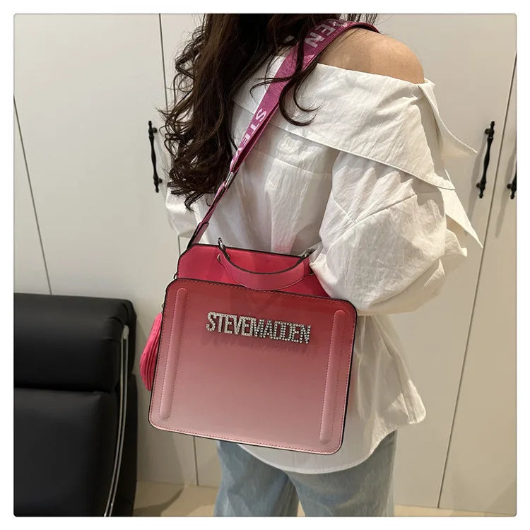 Modische kleine quadratische Handtasche für Damen, Schultertasche mit Buchstabenprint, Farbverlauf Crossbody-Tasche, Retro-Europäischer Stil, PU...