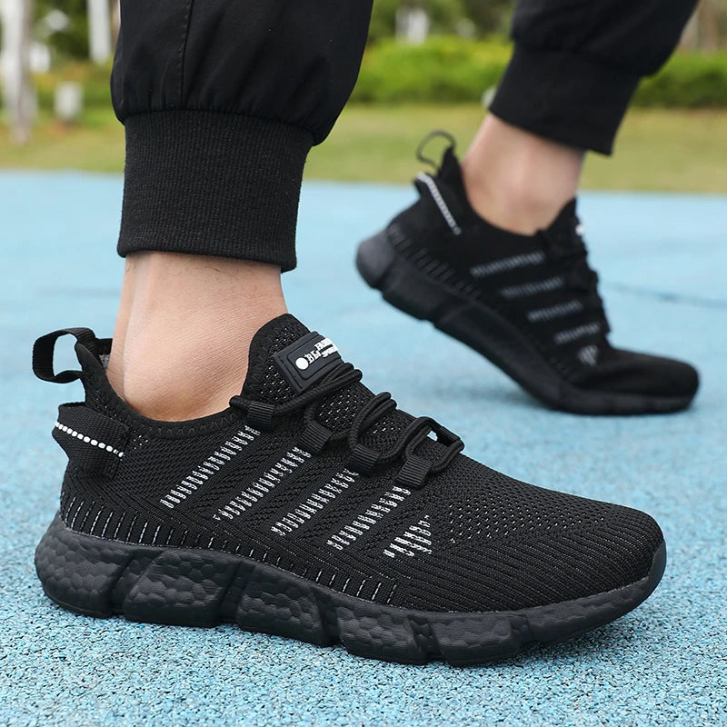 Neue Sommer-Laufschuhe für Herren mit weicher Sohle, atmungsaktivem Mesh, bequeme, modische, vielseitige Freizeitschuhe für Outdoor-Training