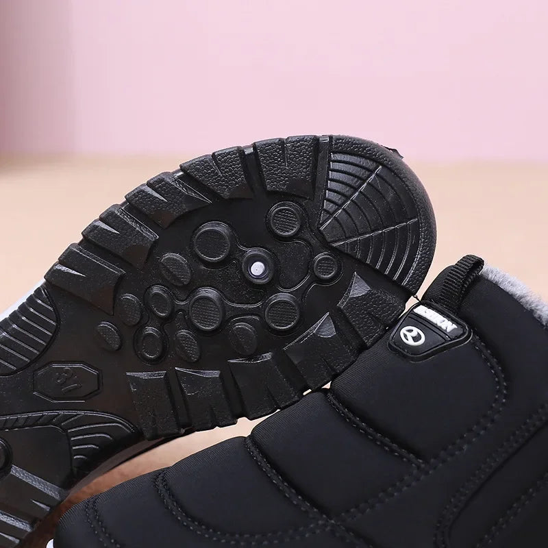 Winter Dickes Fleece Gefüttertes Leder Oberflächen Anti-Rutsch Warme Baumwollschuhe für Frauen Bequeme Flache Schuhe