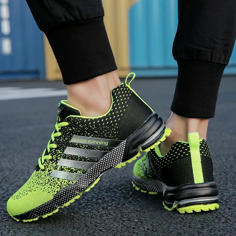 Neue Herren- und Damen-Sportschuhe mit fliegendem Mesh-Obermaterial für Frühling und Sommer, atmungsaktiv, bis EU Grösse 45.5