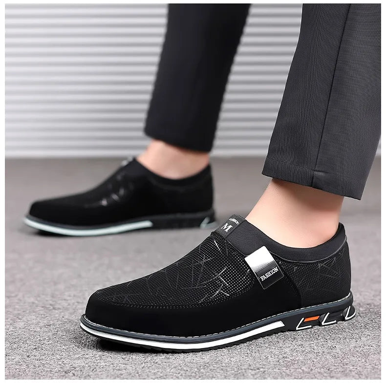 Business-Lederschuhe für Herren 2025 Neue Komfort-Trend Flache Arbeitsschuhe Freizeit-Mokassins Sneaker zum Hineinschlüpfen Große Herren-Loafer