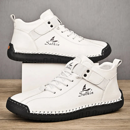 Neue 2025 handgefertigte Leder-Casual-Herrenschuhe Design Sneakers Männer atmungsaktive Lederschuhe Herren Stiefeletten für draußen