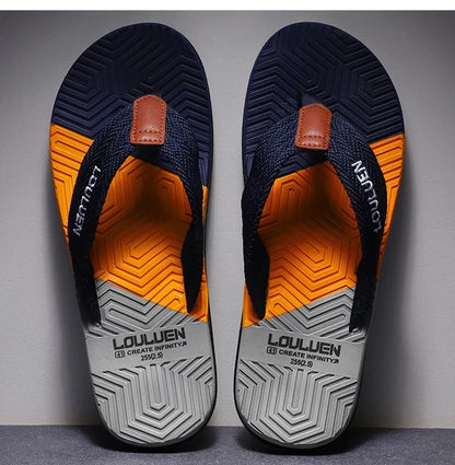 Hochwertige heißverkaufte Herren Flip-Flops Sommerstrand Flip-Flops Herrenmode Atmungsaktive lässige Strand-Herrenschuhe Sommer Outdoor