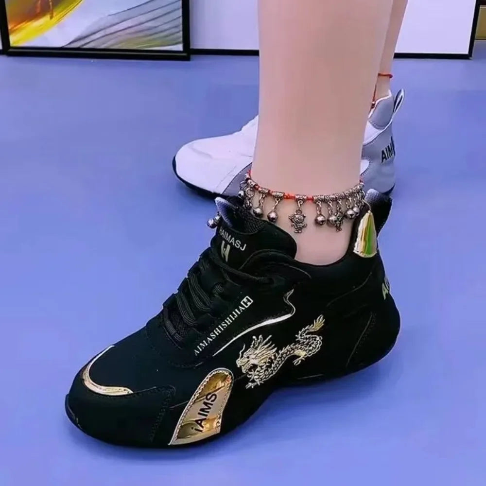 Designer-Sneaker für Frauen, Sommer, Leder, wasserdicht, lässige Sportschuhe, leicht, atmungsaktiv, rutschfeste Plateau-Schuhe