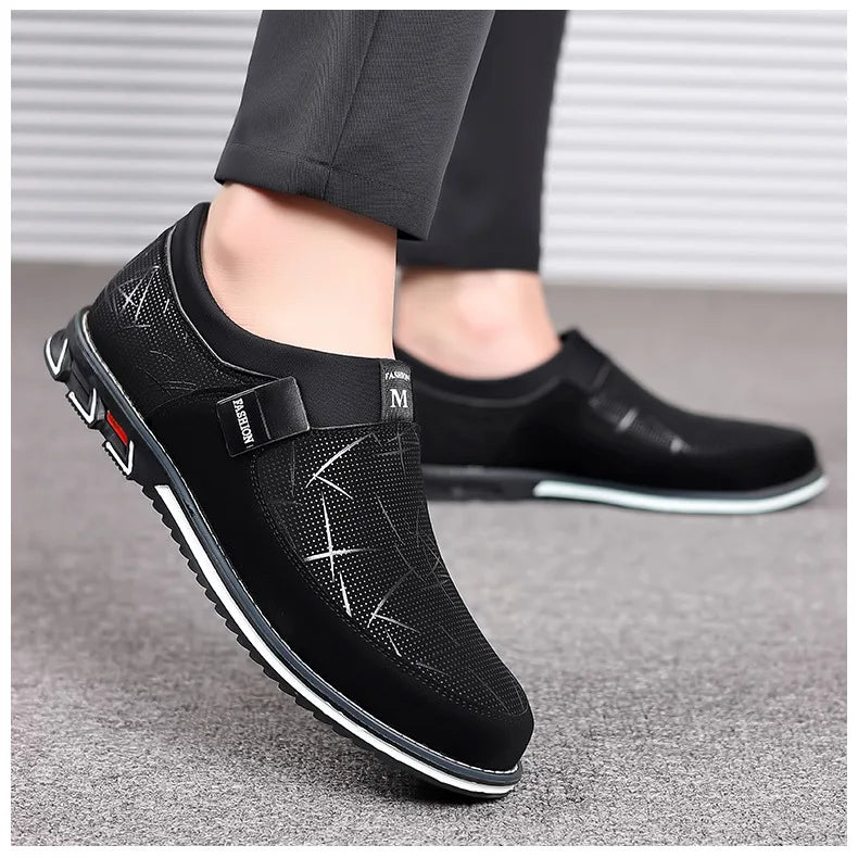 Business-Lederschuhe für Herren 2025 Neue Komfort-Trend Flache Arbeitsschuhe Freizeit-Mokassins Sneaker zum Hineinschlüpfen Große Herren-Loafer