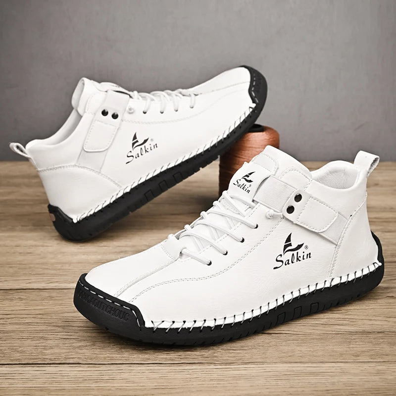 Neue 2025 handgefertigte Leder-Casual-Herrenschuhe Design Sneakers Männer atmungsaktive Lederschuhe Herren Stiefeletten für draußen