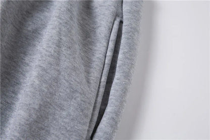 2026 Neue Frühling - und Herbst-Damen- und Herrenpullover-Set KING QUEEN Lockeres Entspanntes Kapuzenpullover-Set für Paare mit Aufdruck