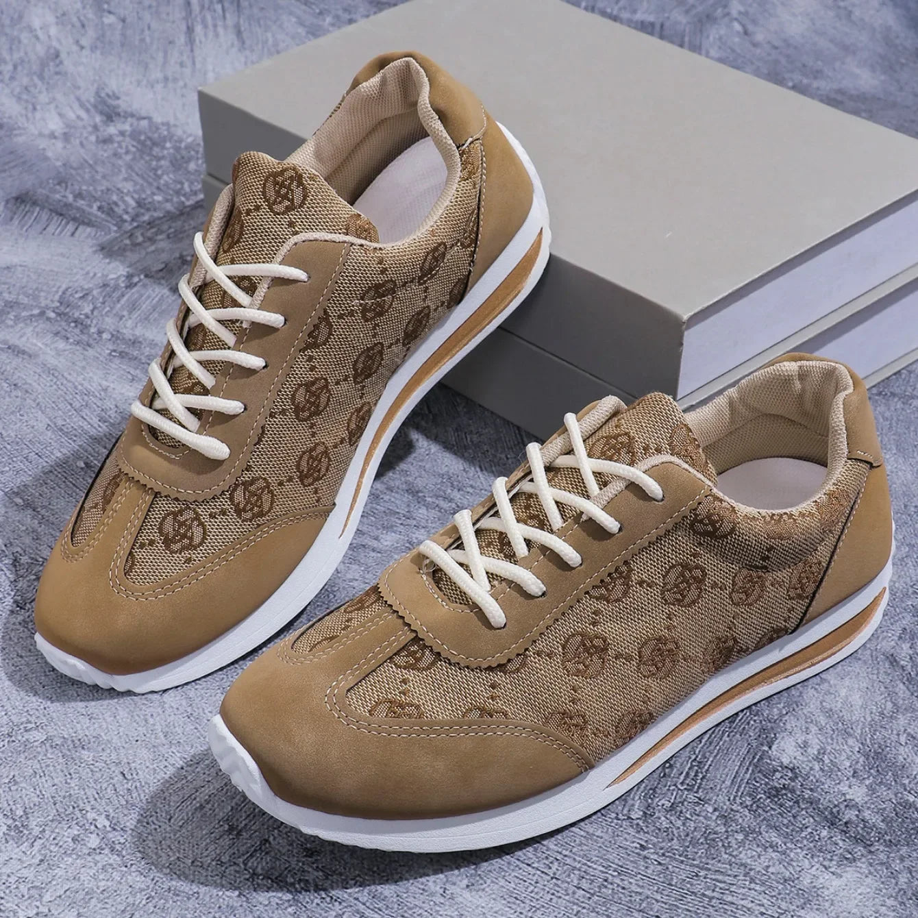 Frühling und Sommer Damen Designer Cross-Riemen Sneakers Flach