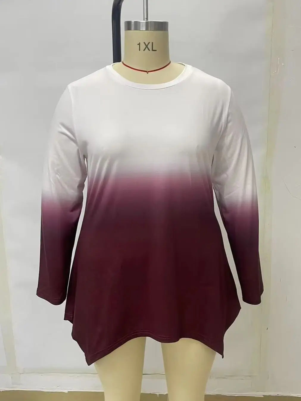 T-Shirt in Übergröße mit Farbverlauf für Frauen, lässiges Langarmshirt mit rundem Halsausschnitt für Frühling und Herbst.