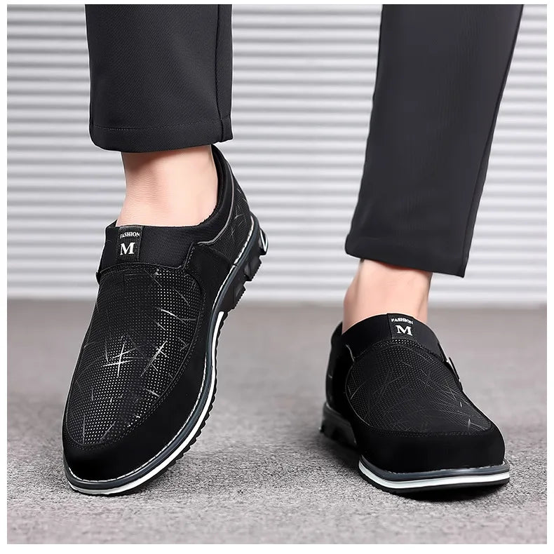 Business-Lederschuhe für Herren 2025 Neue Komfort-Trend Flache Arbeitsschuhe Freizeit-Mokassins Sneaker zum Hineinschlüpfen Große Herren-Loafer