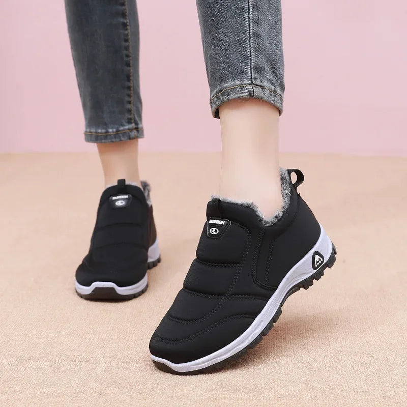 Winter Dickes Fleece Gefüttertes Leder Oberflächen Anti-Rutsch Warme Baumwollschuhe für Frauen Bequeme Flache Schuhe