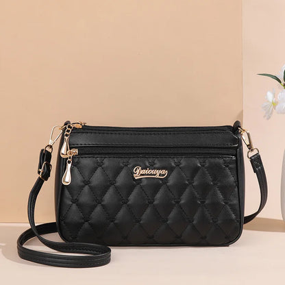 stylische Damen Handtaschen aus PU (Kunstleder) mit Kunstfellapplikationen