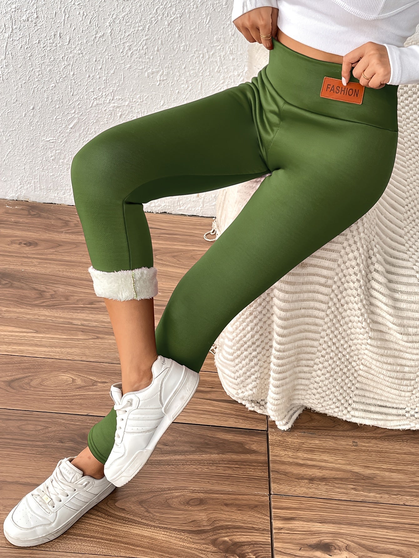 Damen Thermo-Leggings mit dickem Fleece-Futter und hohem Bund – Winterwärme, dehnbarer Skinny-Fit, einfarbig, lange Länge, perfekt für Freizeit- oder Outdoor-Aktivitäten