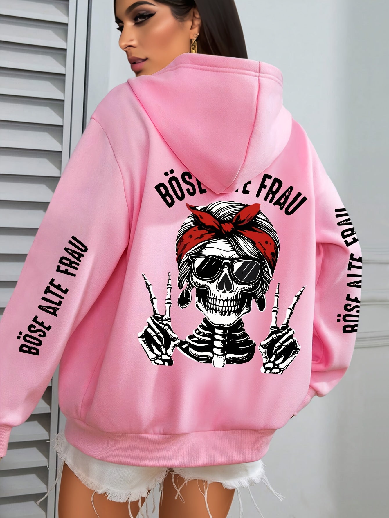 Große Größen  - Hoodie mit Totenkopf-Muster - Böse Alte Frau Druck