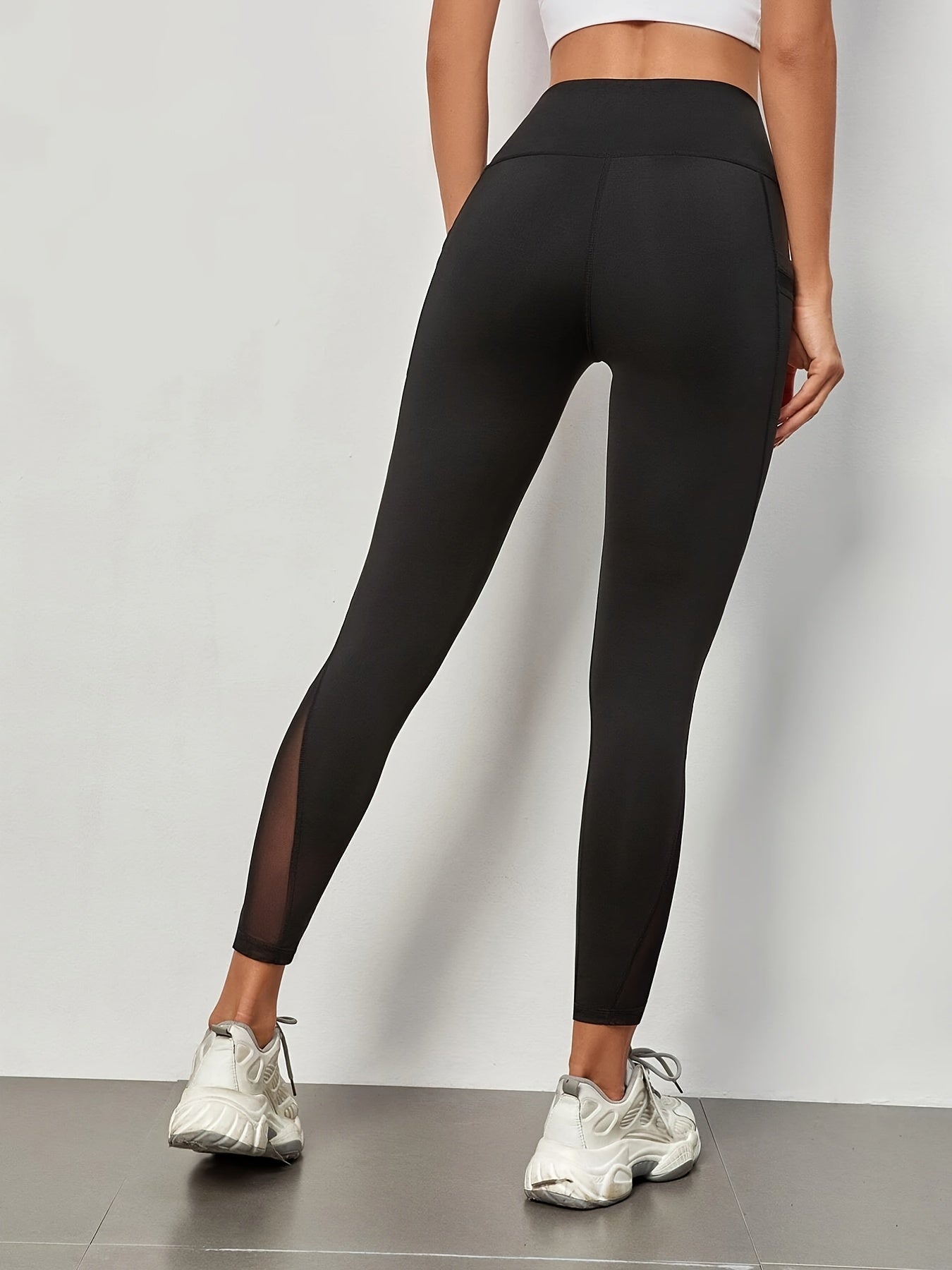 Damen-Sportbekleidung: Yoga-Leggings aus Mesh mit hohem Bund und seitlichen Taschen für Fitness und Sport im Fitnessstudio